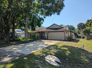 7903 Kenwood Rd, Fort Pierce, FL 34951
