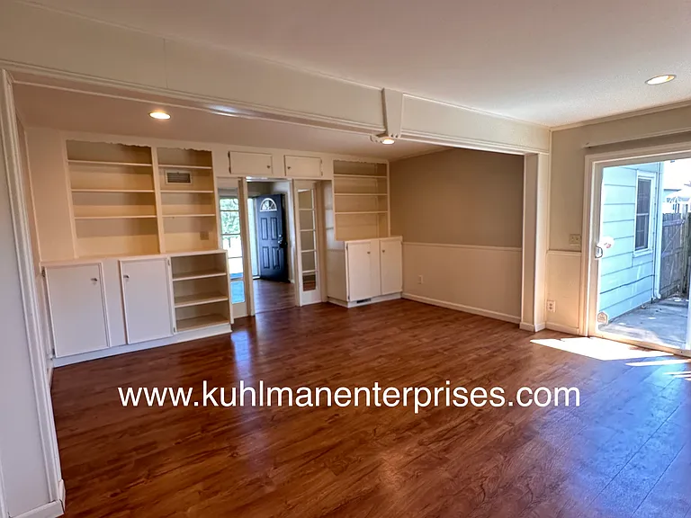 2nd living area
