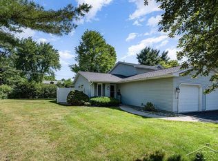 1528 Pheasant Ridge Dr, Midland, MI 48640