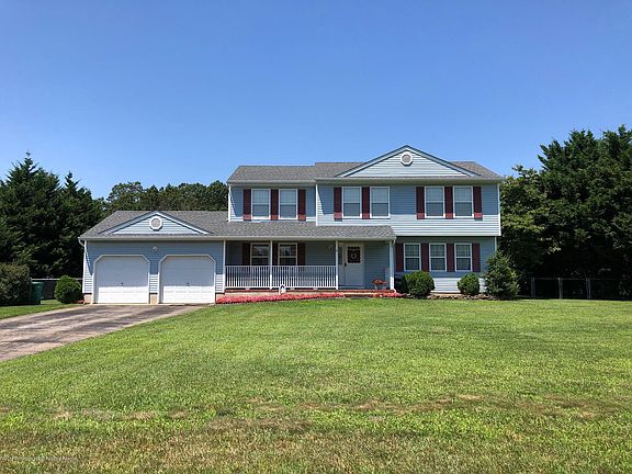2nd image of 8 Skylark Dr
