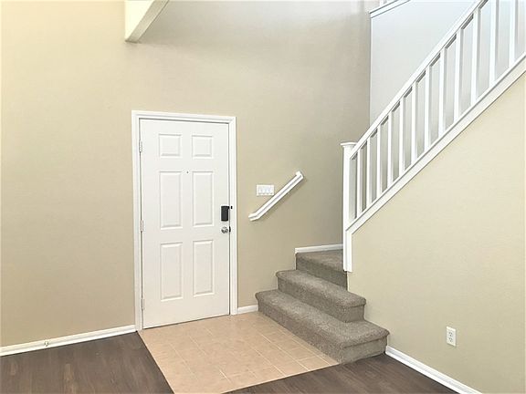 2nd image of 716 Fort Mandan Ct