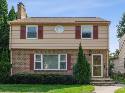 992 Orange Ave E, Saint Paul, MN, 55106