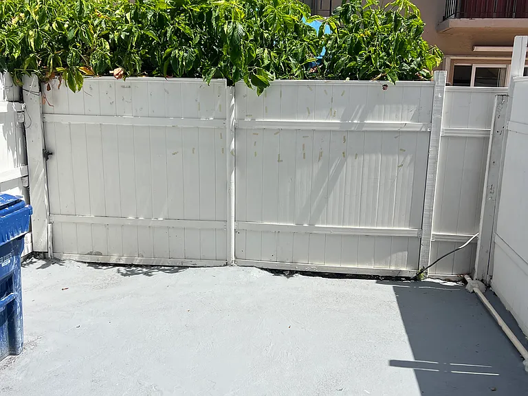 1917 SW 107th Ave — Photo 6