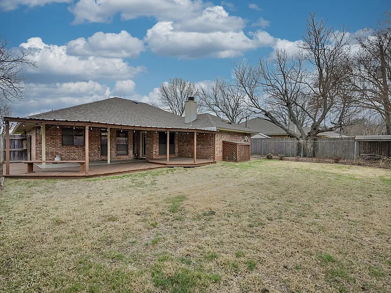 2306 Lovell Ct — Photo 30