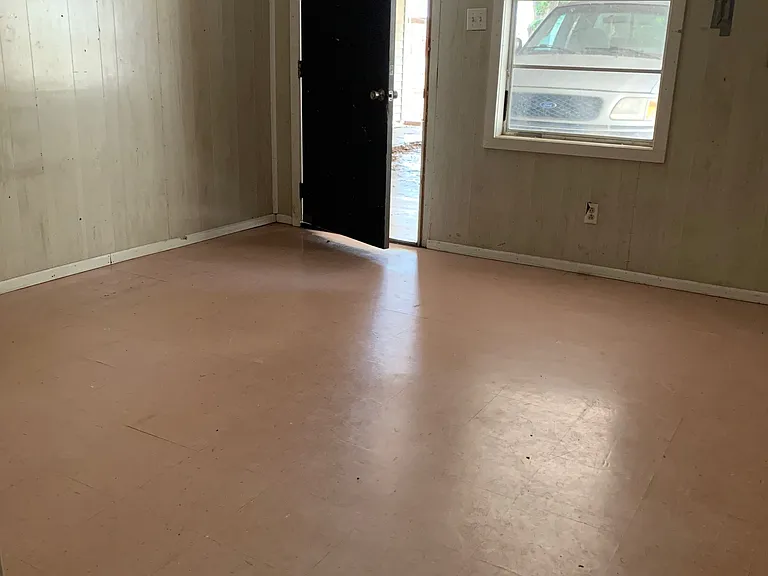 502 W Northern Ave — Photo 8