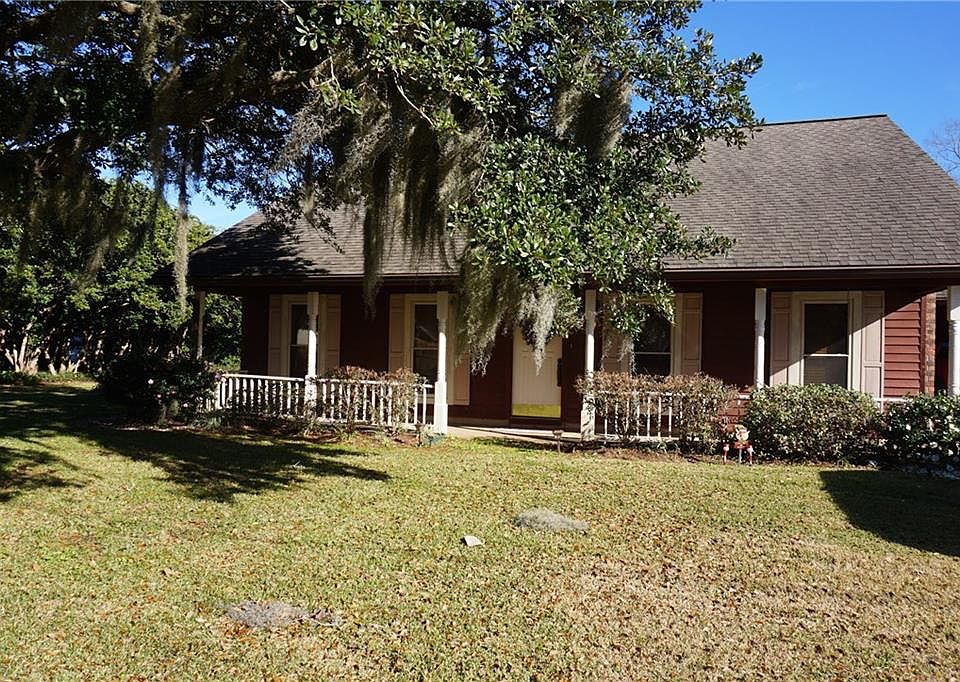1st image of 207 N Briarwood Dr