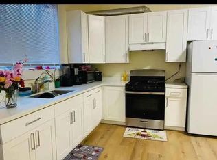 708 29th St #1, Oakland, CA 94609