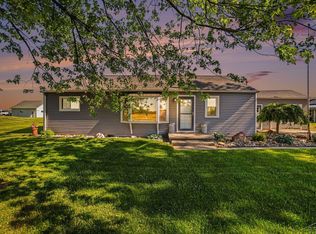 670 Hotchkiss Rd, Auburn, MI 48611