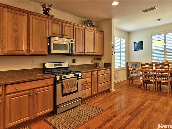 3rd image of 1141 River Rock Ln