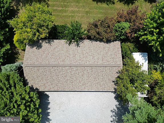 4th image of 102 28th Ave
