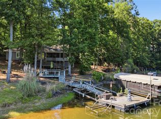 36 Water Thrush Rd, Lake Wylie, SC 29710