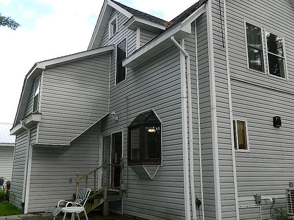 5th image of 833 McPherson St