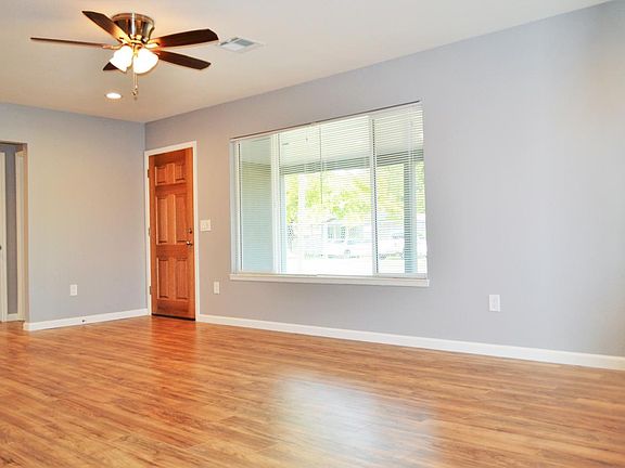 3rd image of 2645 Plover St