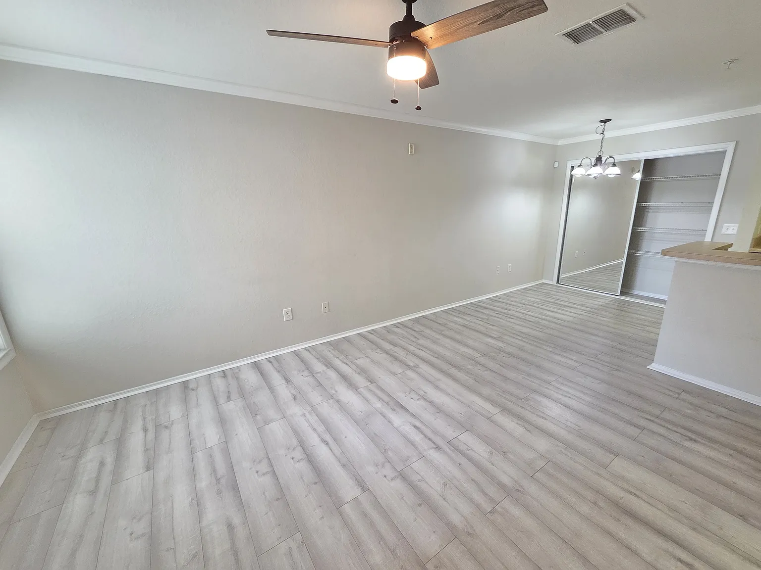 1 bed, 672 sqft, $1,295 — Photo 3