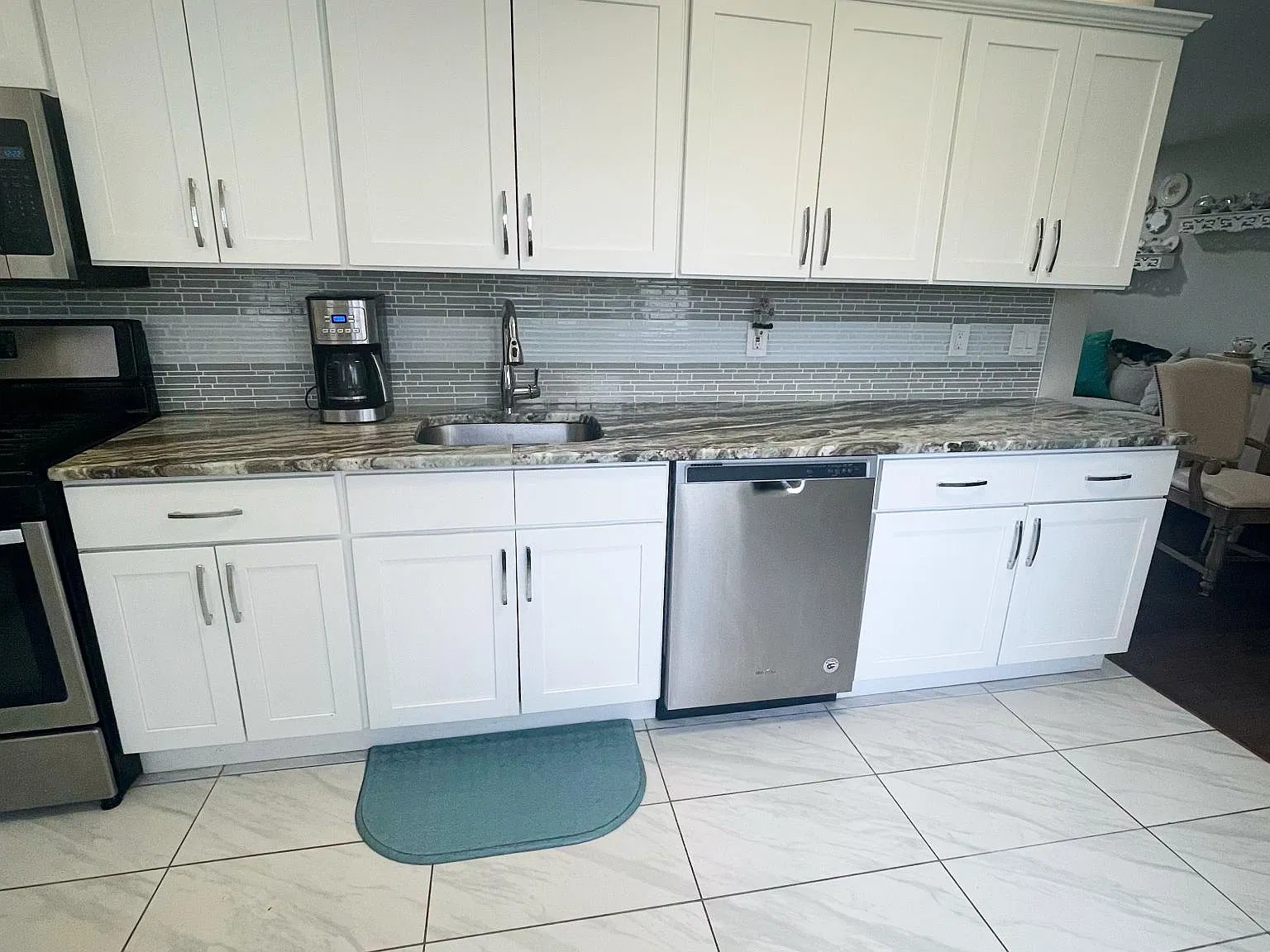 426 Driscol Dr — Photo 4