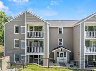 6 Marc Dr APT 6A9, Plymouth, MA 02360