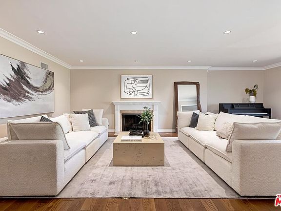 3rd image of 2302 Duxbury Cir