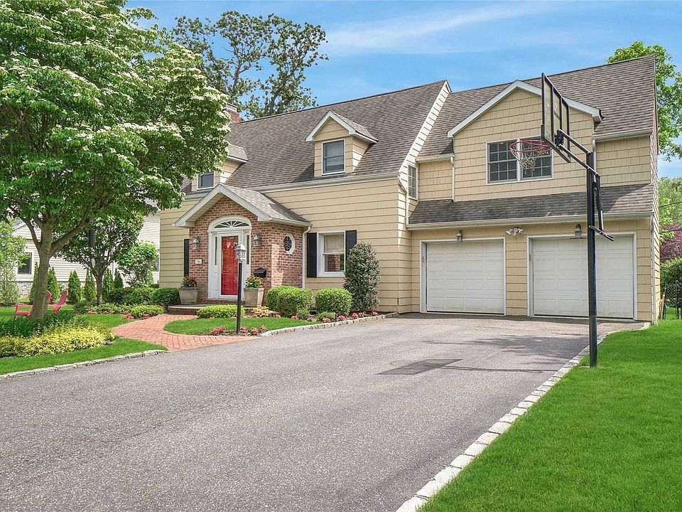 1st image of 164 Crescent Ln