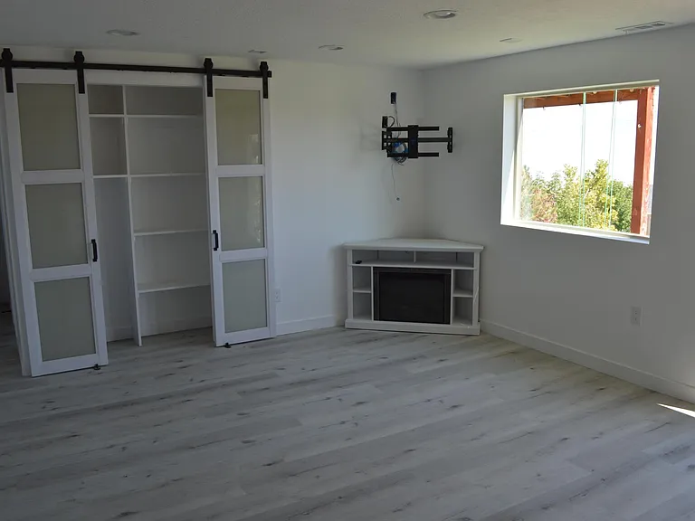 3584 S Hawk Dr — Photo 4