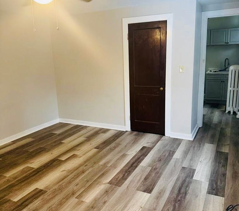 1st image of 11 Cuyler Ave #2L