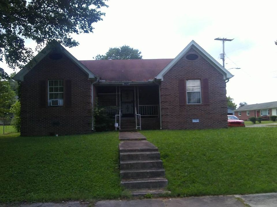 2nd image of 563 N Hays Ave