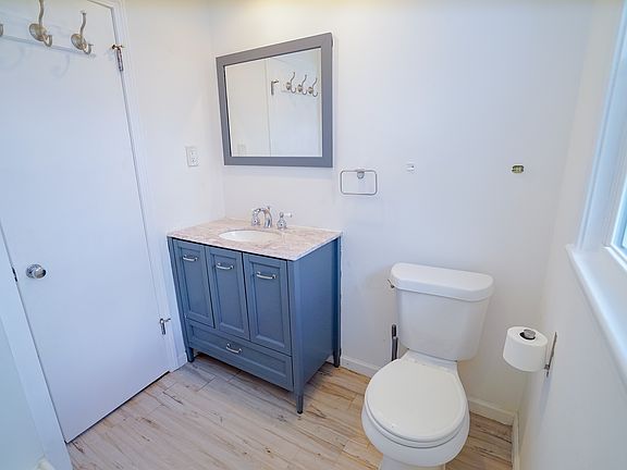 5th image of 3351-3353 Wilson St