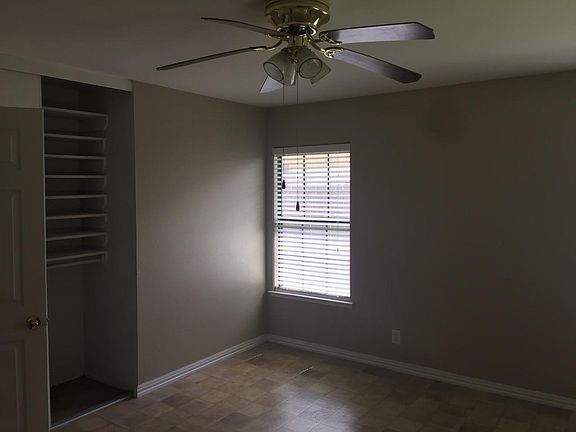 4th image of 2410 Ingleside Dr