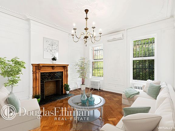 3rd image of 355 W 123rd St