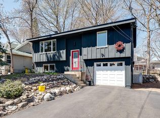1713 Avocet Ln, Mound, MN 55364