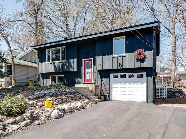 1713 Avocet Ln, Mound, MN 55364