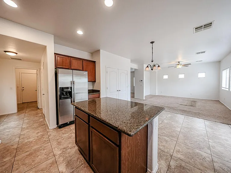 12039 W Leather Ln — Photo 17