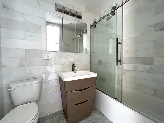 Rented by Akam Sales and Brokerage | media 18