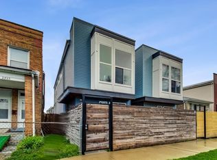 2924 N Rockwell St, Chicago, IL 60618
