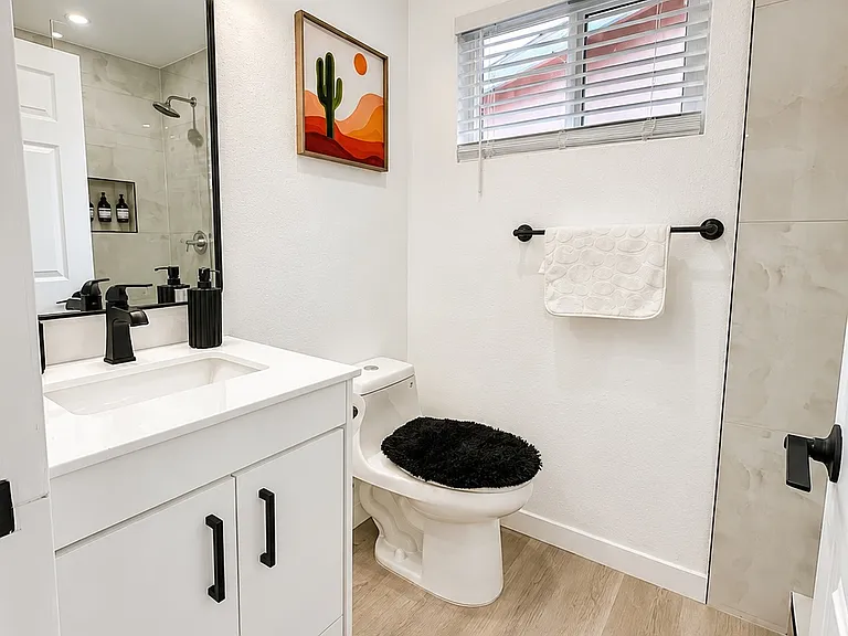 6737 Blewett Ave — Photo 15