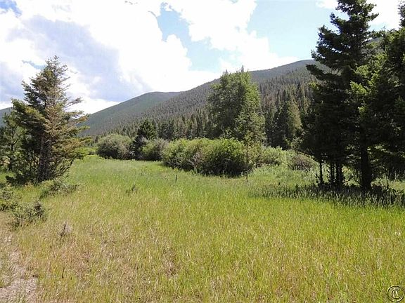 3rd image of 4032 N Lincoln Gulch Rd