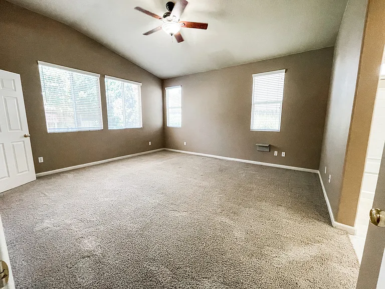 1837 Boardwalk Dr — Photo 9