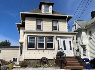 197 Everett Pl, East Rutherford, NJ 07073