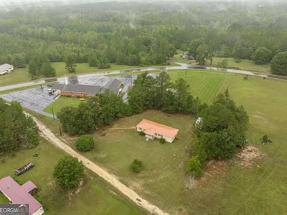 2nd image of 1677 Millville Church Rd