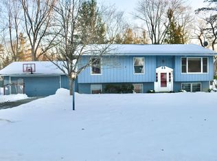 137 Simsbury Dr, Ithaca, NY 14850