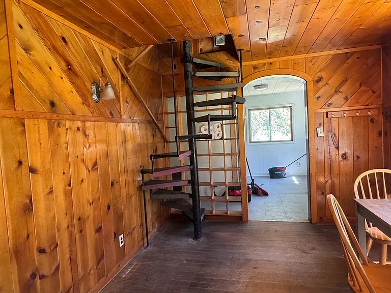 2209 Panther Creek Rd — Photo 4