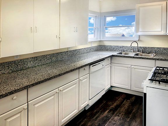 NEW GRANITE & DISHWASHER!