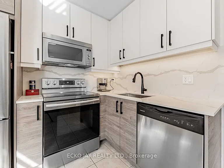90 George Henry Blvd #17 — Photo 5