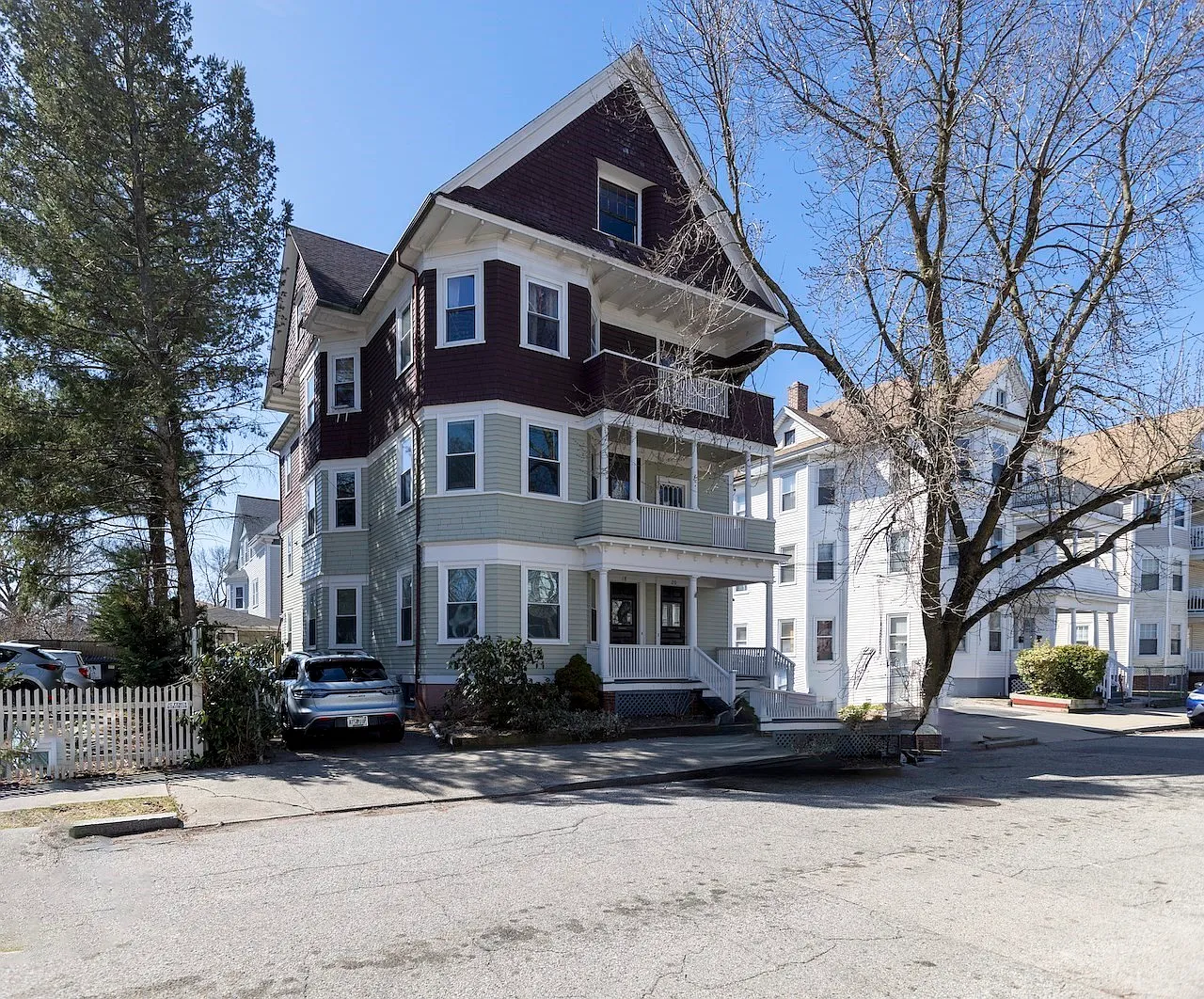 3 bed, 1.0 bath, 1491 sqft, $2,500 — Photo 3