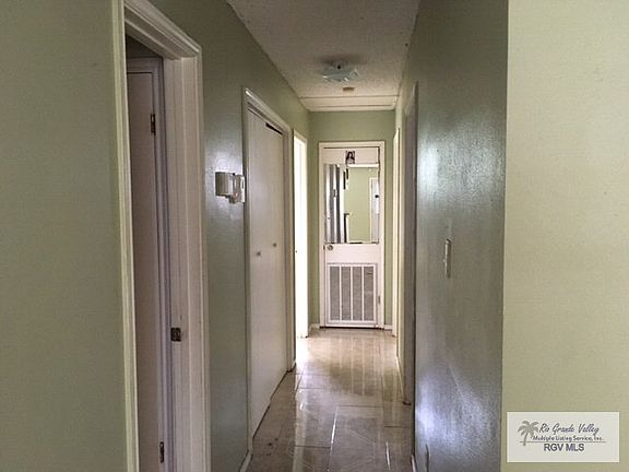 3rd image of 7051 Laguna Madre Dr