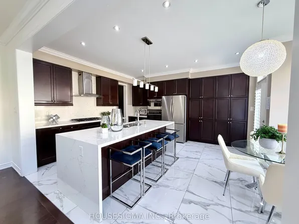 50 Victoriaville Rd, Brampton, ON L6X 5J4