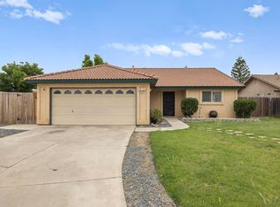 1825 N Liberty Ct, Visalia, CA 93292