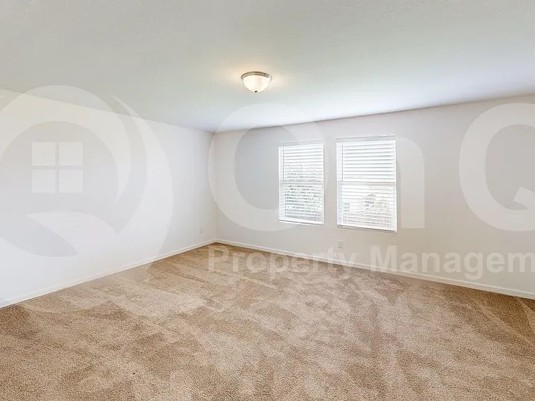 708 Bois D Arc Ln — Photo 10