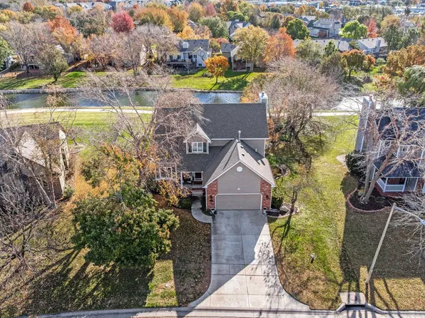 2410 N Watersedge Cir, Wichita, KS 67205