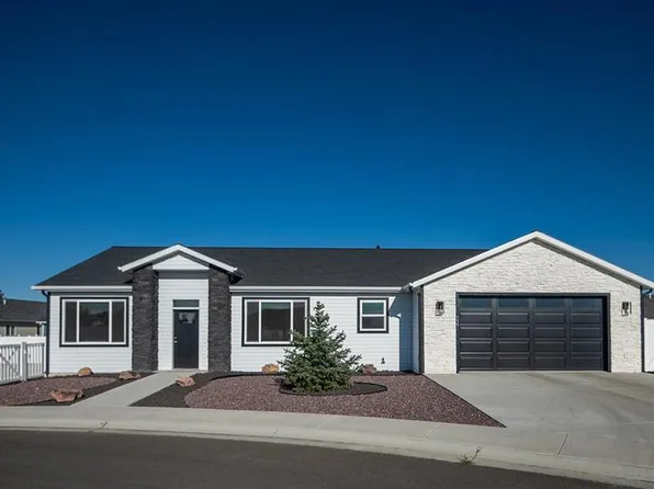 155 Maple Court, Powell, WY 82435
