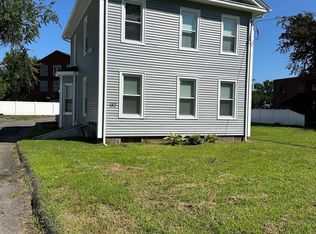 132 Naubuc Ave #A, Glastonbury, CT 06033